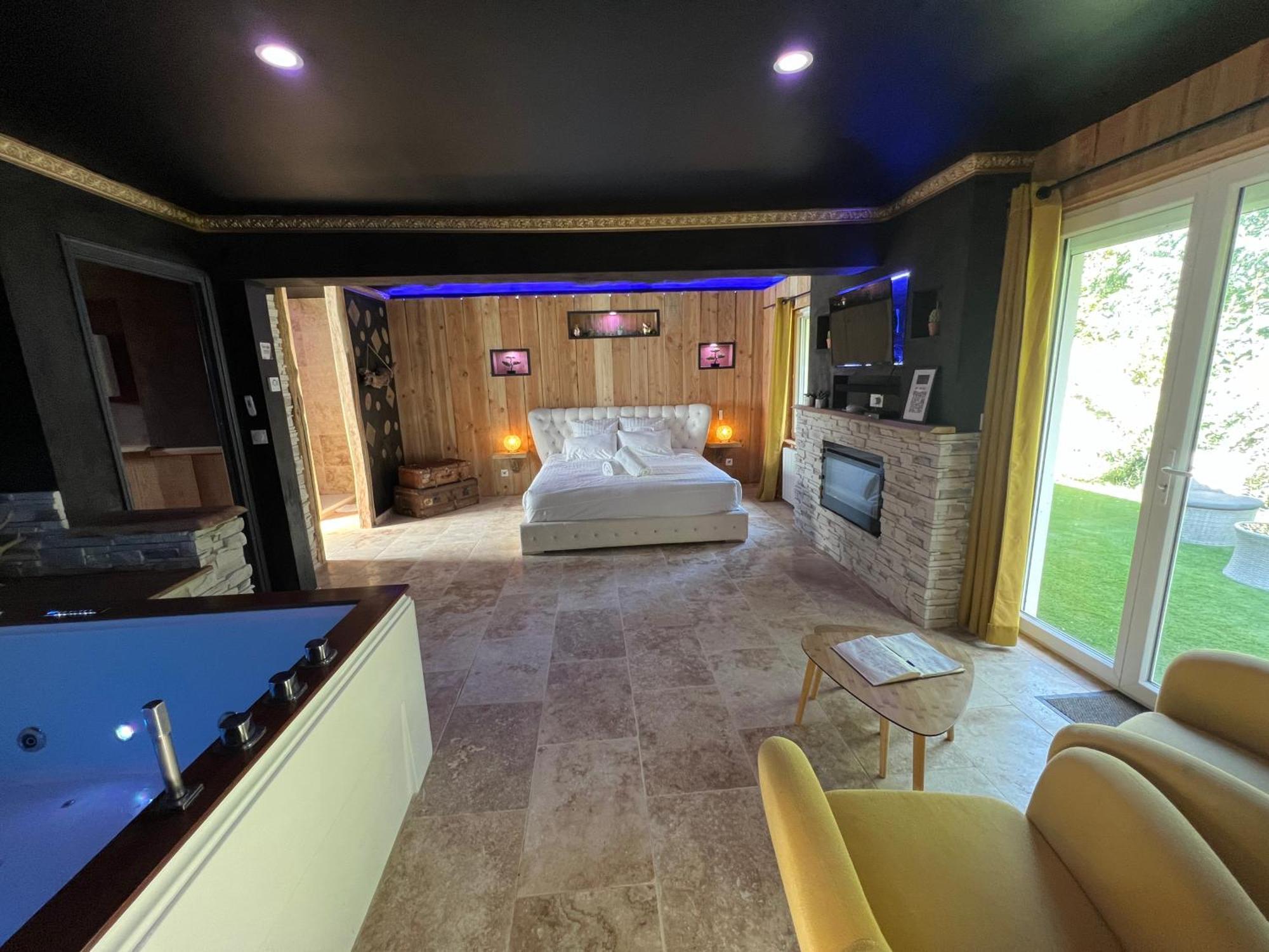 Le Lodge Des Charmes 5 Etoiles Leves Exterior photo