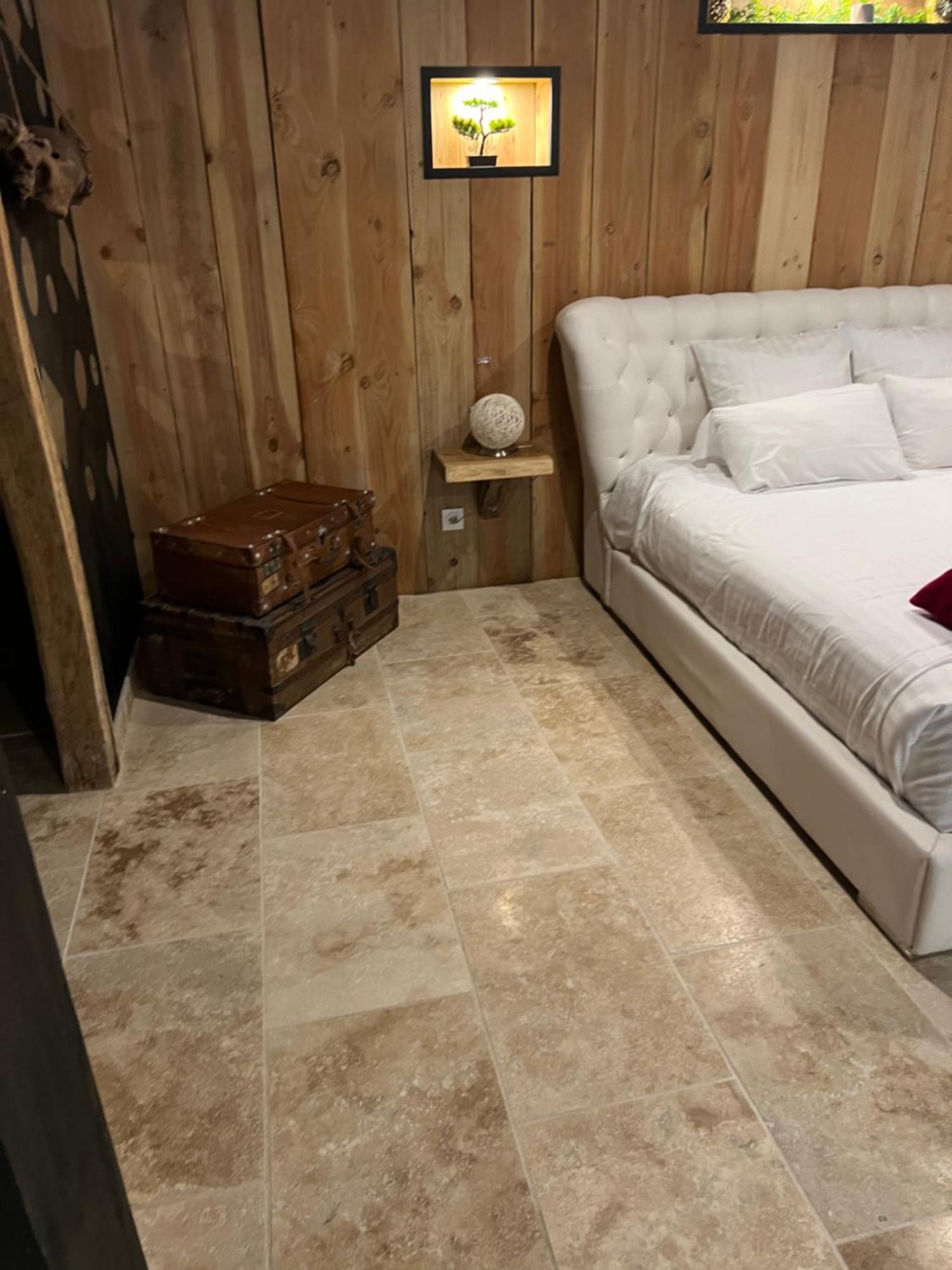 Le Lodge Des Charmes 5 Etoiles Leves Exterior photo