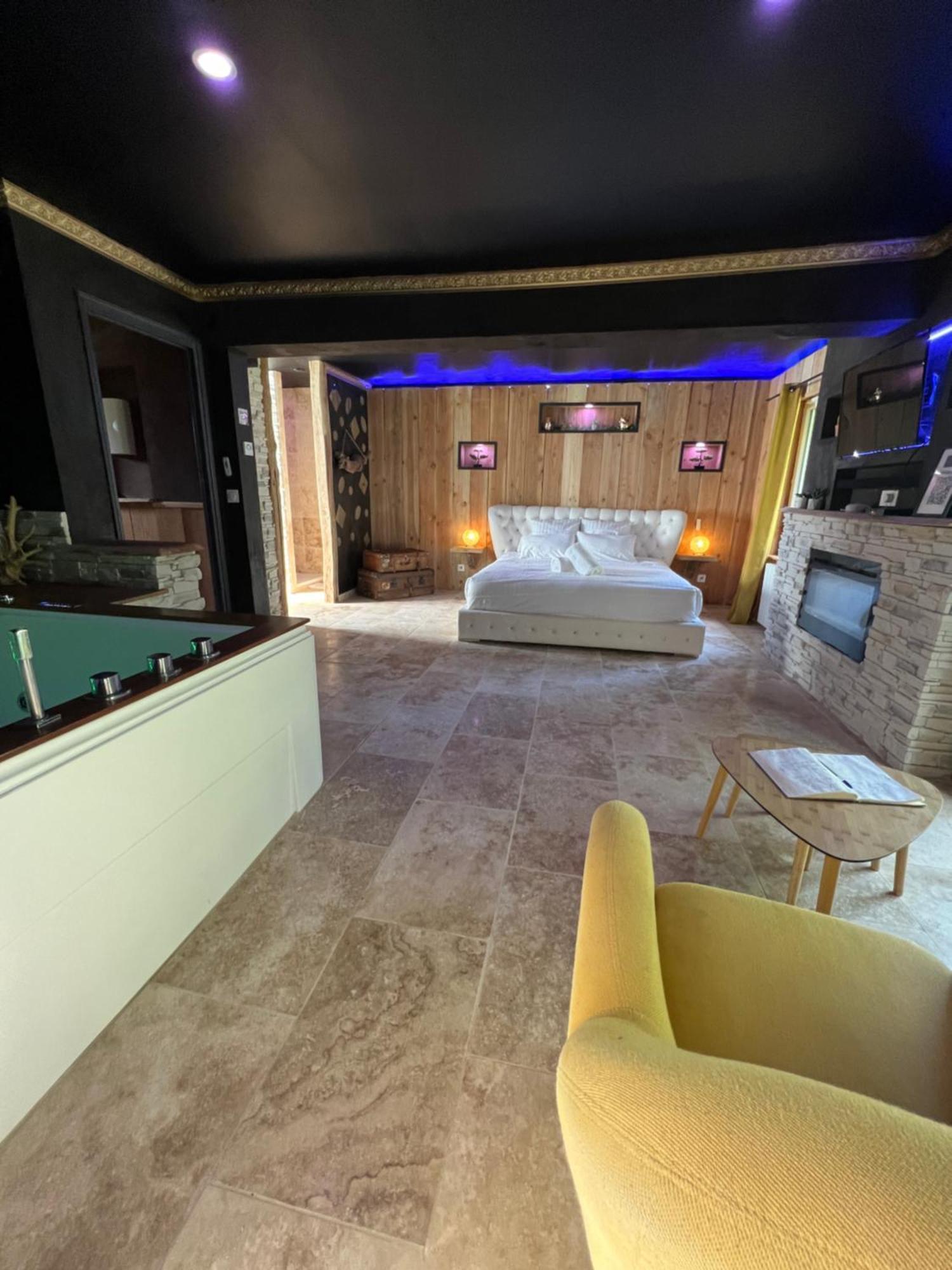 Le Lodge Des Charmes 5 Etoiles Leves Exterior photo