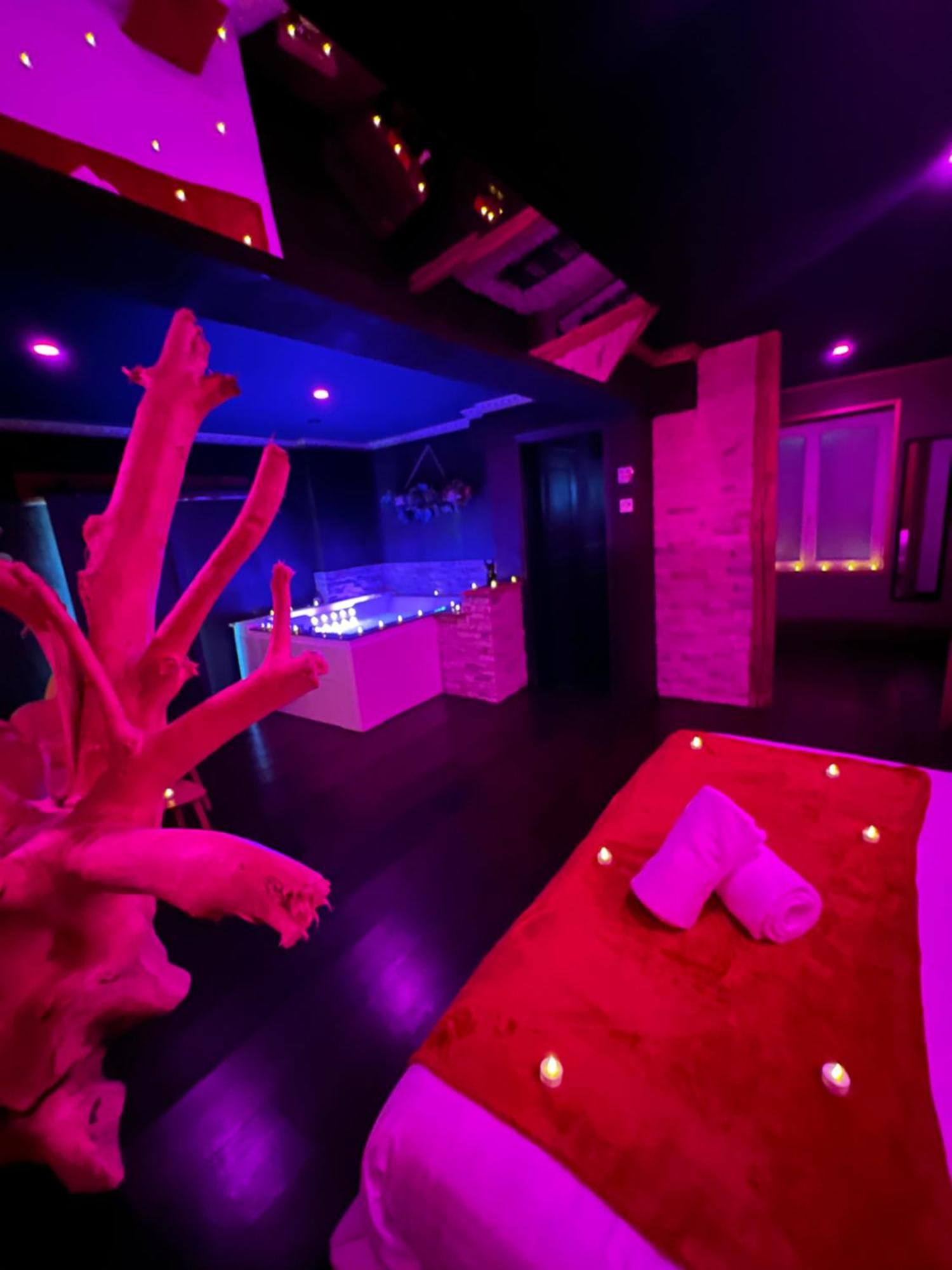Le Lodge Des Charmes 5 Etoiles Leves Exterior photo