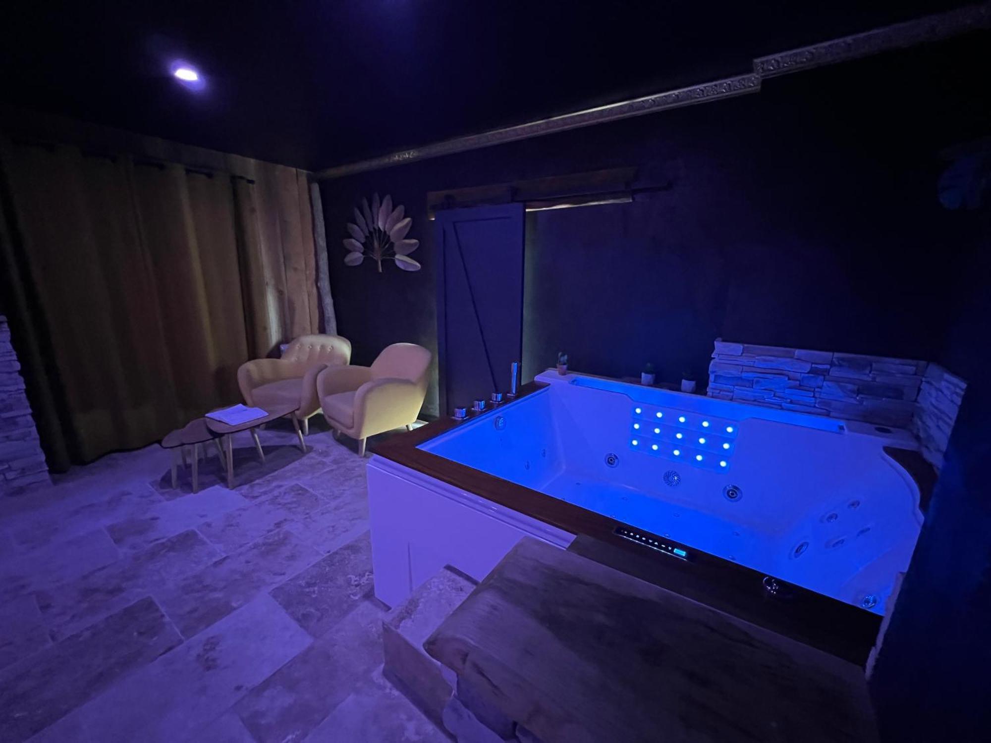 Le Lodge Des Charmes 5 Etoiles Leves Exterior photo